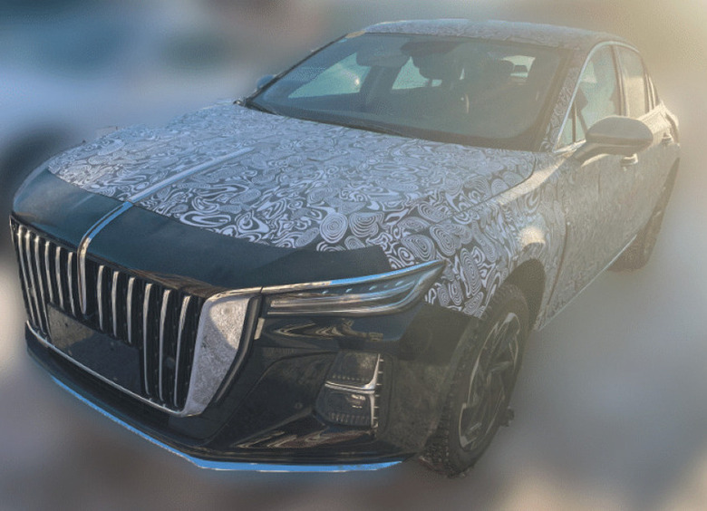 Китайская &laquo;Волга&raquo; от&nbsp;Hongqi станет гибридной