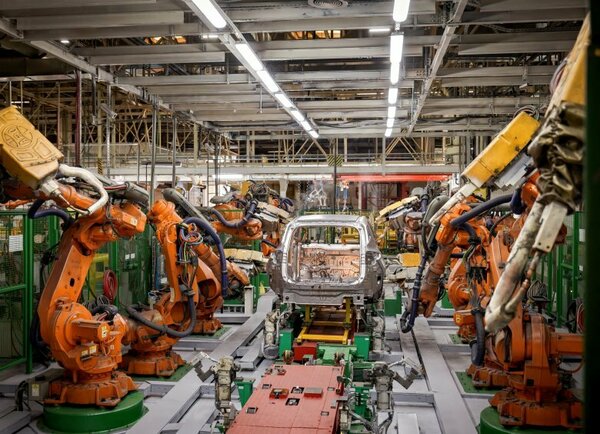 Как закалялась сталь: &laquo;Москвич&raquo; перешел на&nbsp;производство автомобилей по&nbsp;технологии полного цикла