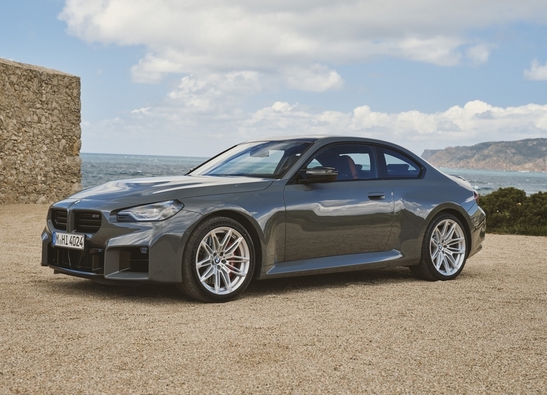 Купе BMW 2-й серии прошло через плановый рестайлинг