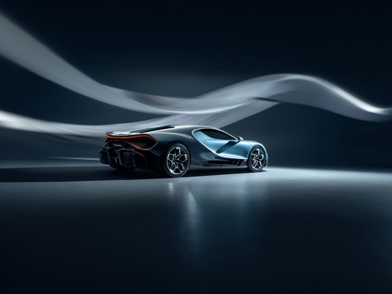 Bugatti представила 1800-сильный гиперкар Tourbillon