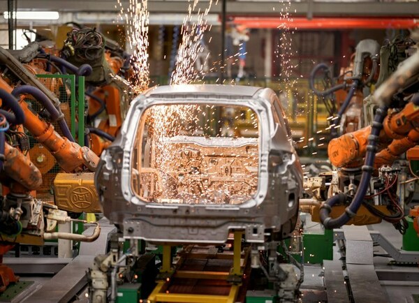 Как закалялась сталь: &laquo;Москвич&raquo; перешел на&nbsp;производство автомобилей по&nbsp;технологии полного цикла