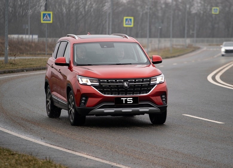 Forthing раскрыл рублевую стоимость кроссовера T5