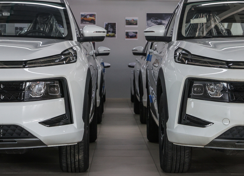 Продажи новых автомобилей выросли в&nbsp;России на&nbsp;72,5%