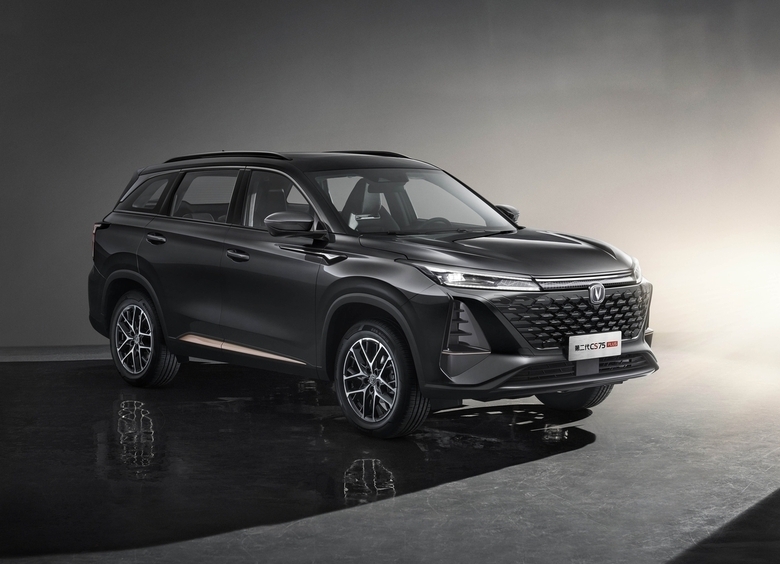 Changan готовит для России кроссовер CS75 Plus нового поколения