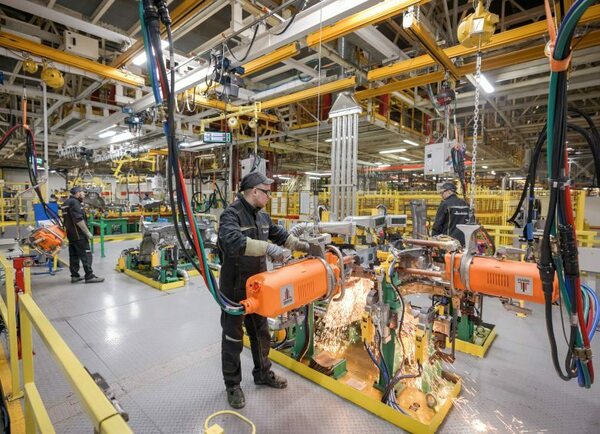 Как закалялась сталь: &laquo;Москвич&raquo; перешел на&nbsp;производство автомобилей по&nbsp;технологии полного цикла