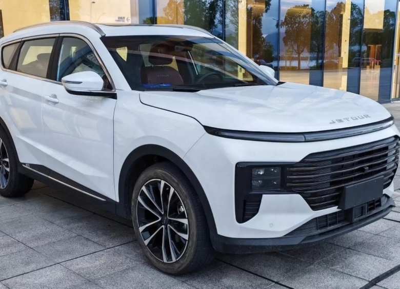 Обновленный Jetour X70 Plus, который ждут в России, вышел на китайский рынок