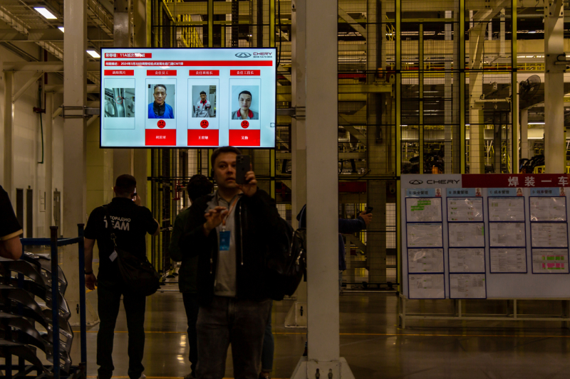 Это позор: где и как собирают популярные китайские кроссоверы для России