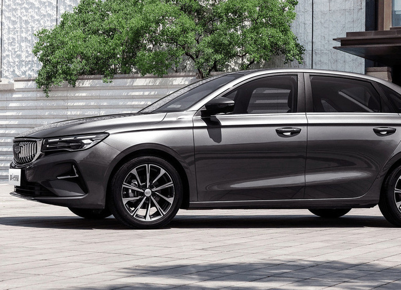 Седан Geely Emgrand подешевел после рестайлинга