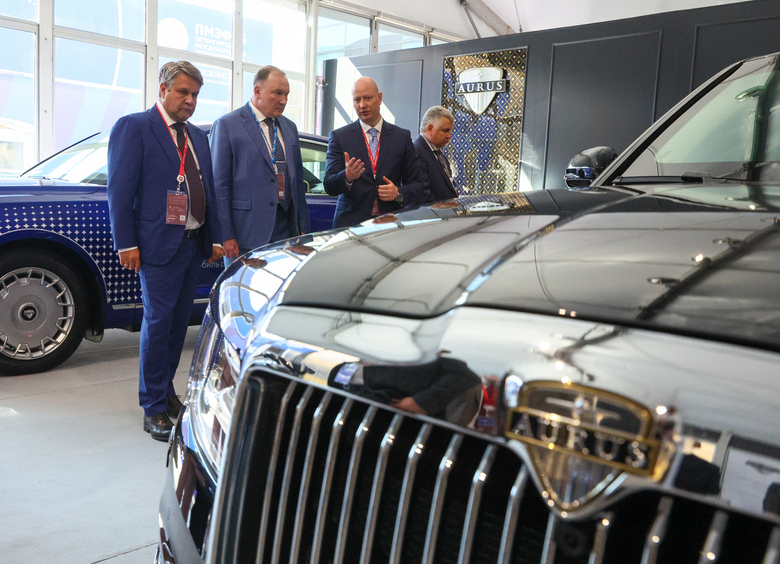 Петербургские Aurus получат оригинальный дизайн кузова и салона