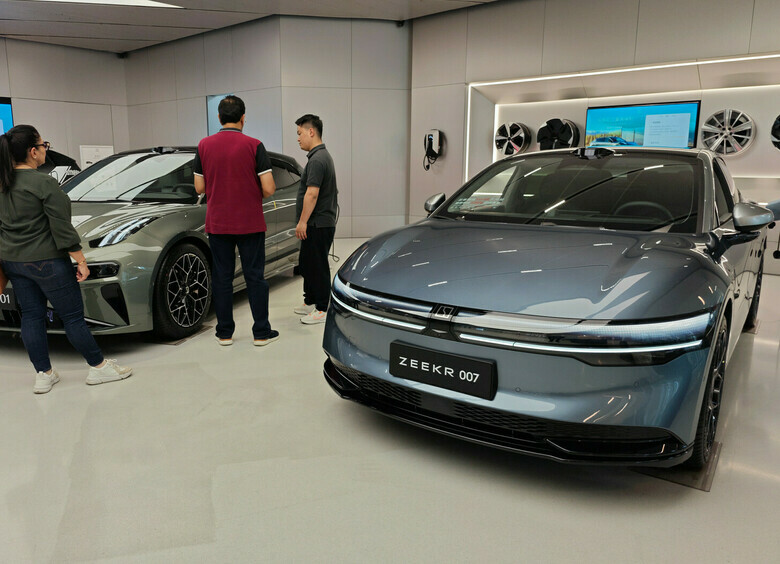 Дилеры прогнозируют дефицит и&nbsp;резкое повышение цен на&nbsp;машины Zeekr