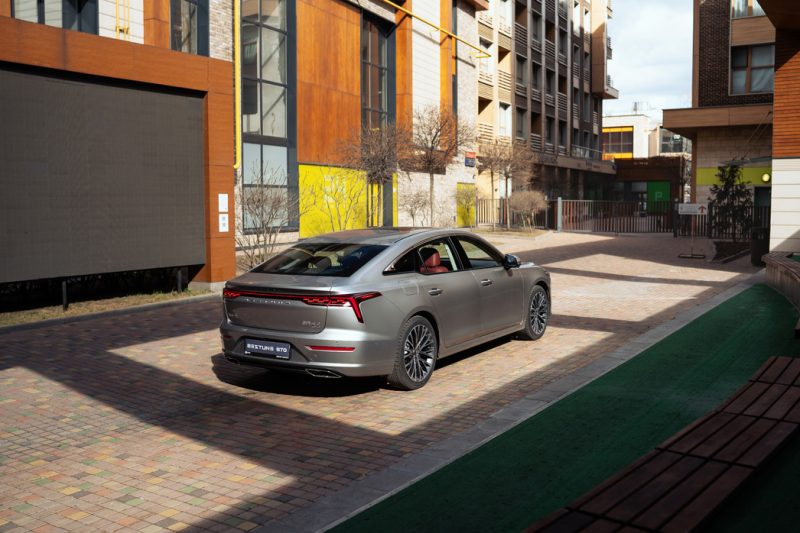 Жизнь после Audi: тест-драйв лифтбэка Bestune B70