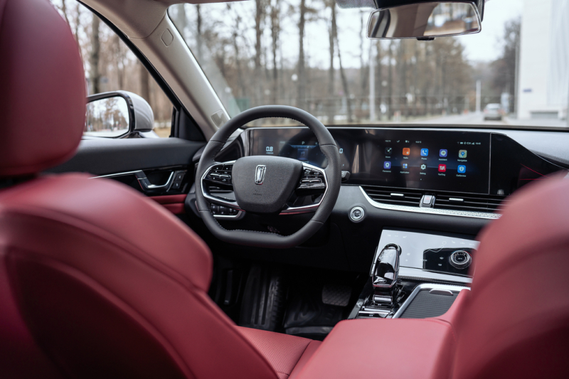 Жизнь после Audi: тест-драйв лифтбэка Bestune B70