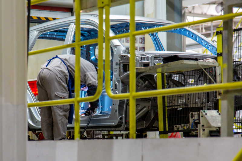 Это позор: где и как собирают популярные китайские кроссоверы для России