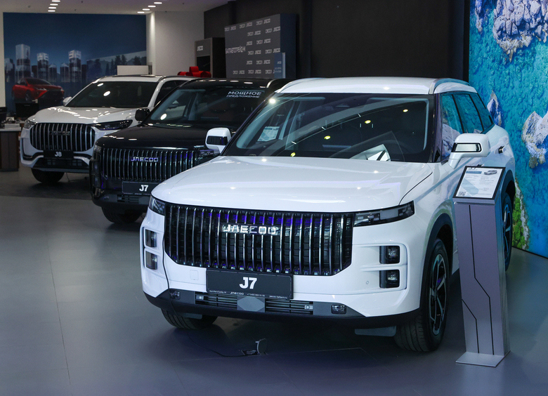 Конкуренция, утильсбор, спецпредложения: что будет дальше с ценами на новые китайские авто