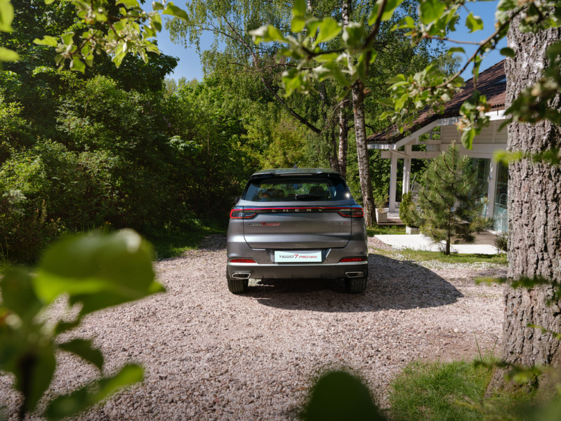 Жить по-царски: объявлены цены на обновленный кроссовер Chery Tiggo 7 Pro Max