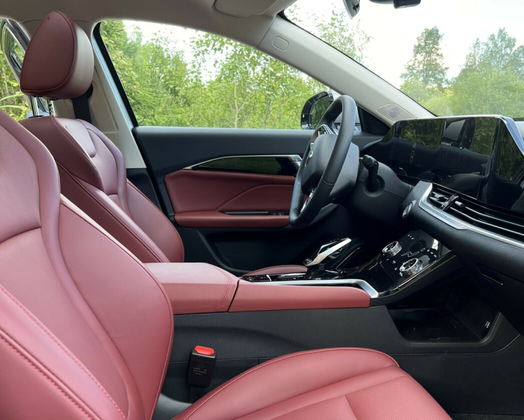 Жизнь после Audi: тест-драйв лифтбэка Bestune B70