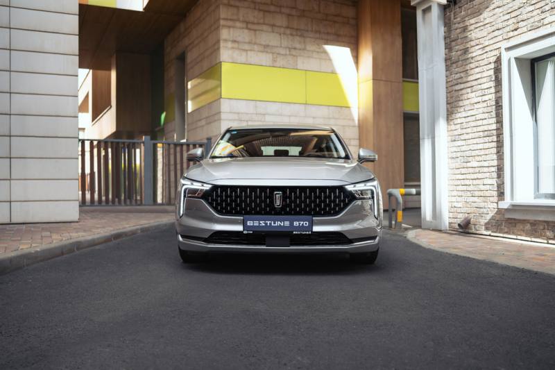 Жизнь после Audi: тест-драйв лифтбэка Bestune B70