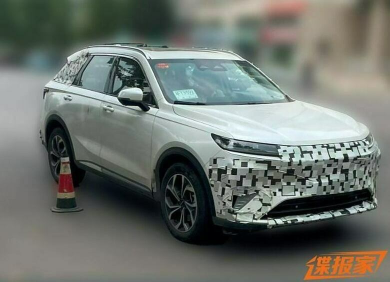 Haval обновил кроссовер F8, который приедет и в Россию