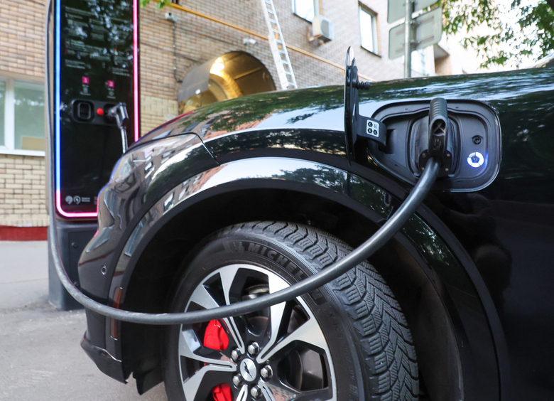 Пресытились враньем: водители по&nbsp;всему миру отворачиваются от&nbsp;электромобилей