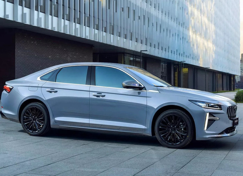 В России стартовали «официальные» продажи среднеразмерного седана Geely Preface